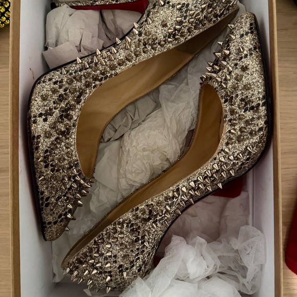 2017 limited edition Christian Louboutin - Picture 4 of 5